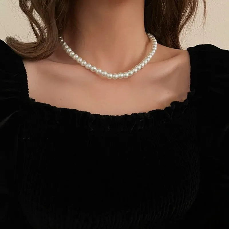 Collier ras du cou tendance en forme de cœur avec perles d'imitation pour femme, accessoire de fête, à la mode, idéal comme cadeau